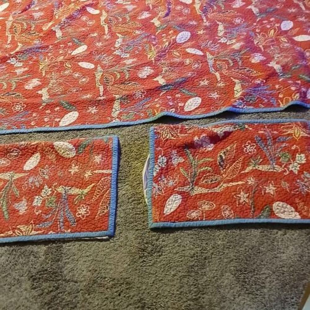 Duralee Adele 90 x 92 Print Quilted Full/ Queen Bed Set with 2 Shams